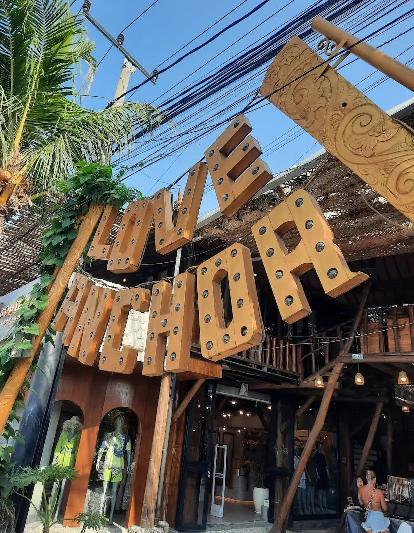 Love Anchor Canggu Gate
